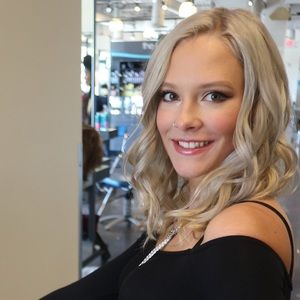 Meet your Posher, Lizzy